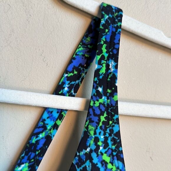 Speedo Women's Blue Multicolor Front Deep V Neck Open Back Swimsuit 18 - Picture 4 of 9